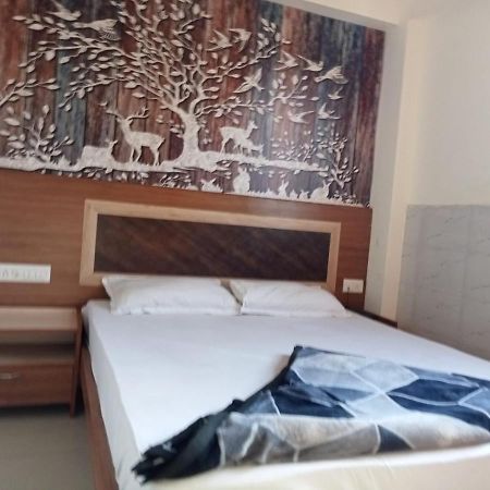 Hotel Shree Krishna Ahmadábád Exteriér fotografie